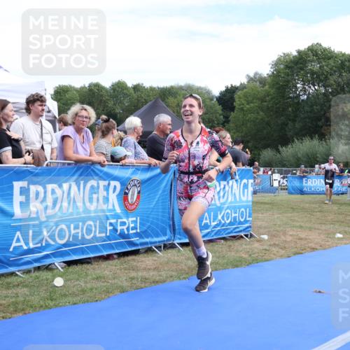 31.08.2025 - Elbe Triathlon Hamburg Strokosch-Dieckow http://msf.ph/oto/8656499 31.08.2025 12:04:20 Ziel 752, 789, 828, 1397 meine-sportfotos.de