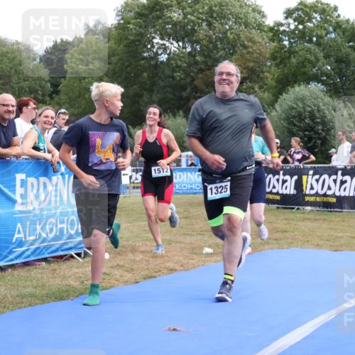 31.08.2025 - Elbe Triathlon Hamburg Strokosch-Dieckow http://msf.ph/oto/8656512 31.08.2025 12:04:44 Ziel 1325, 1375, 1512 meine-sportfotos.de