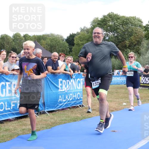 31.08.2025 - Elbe Triathlon Hamburg Strokosch-Dieckow http://msf.ph/oto/8656513 31.08.2025 12:04:44 Ziel 1325, 1375, 1512 meine-sportfotos.de