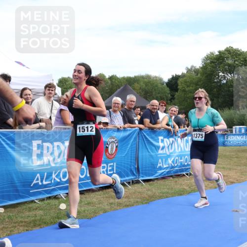 31.08.2025 - Elbe Triathlon Hamburg Strokosch-Dieckow http://msf.ph/oto/8656518 31.08.2025 12:04:46 Ziel 1325, 1375, 1512 meine-sportfotos.de