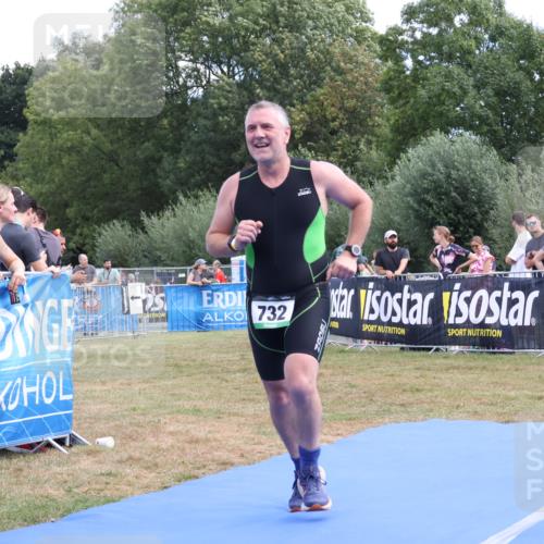 31.08.2025 - Elbe Triathlon Hamburg Strokosch-Dieckow http://msf.ph/oto/8656524 31.08.2025 12:05:00 Ziel 732 meine-sportfotos.de