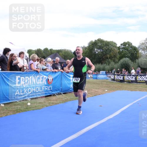 31.08.2025 - Elbe Triathlon Hamburg Strokosch-Dieckow http://msf.ph/oto/8656527 31.08.2025 12:05:01 Ziel 732 meine-sportfotos.de