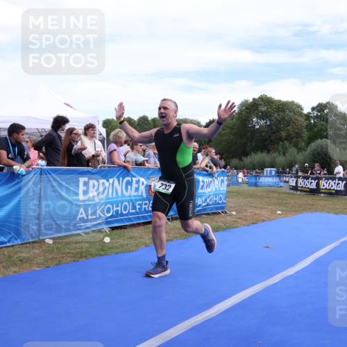 31.08.2025 - Elbe Triathlon Hamburg Strokosch-Dieckow http://msf.ph/oto/8656529 31.08.2025 12:05:01 Ziel 732 meine-sportfotos.de
