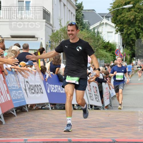 31.08.2025 - 21. Blankeneser Heldenlauf Strokosch-Dieckow http://msf.ph/oto/8656555 31.08.2025 10:57:47 Ziel 3559, 3421, 3539 meine-sportfotos.de