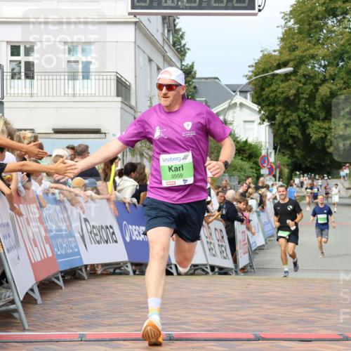 31.08.2025 - 21. Blankeneser Heldenlauf Strokosch-Dieckow http://msf.ph/oto/8656563 31.08.2025 10:57:44 Ziel 3559, 3421, 3045 meine-sportfotos.de