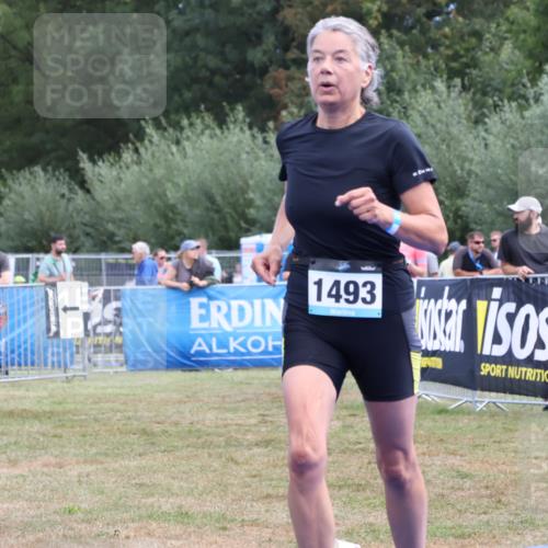 31.08.2025 - Elbe Triathlon Hamburg Strokosch-Dieckow http://msf.ph/oto/8656605 31.08.2025 12:06:30 Ziel 1493, 1593 meine-sportfotos.de