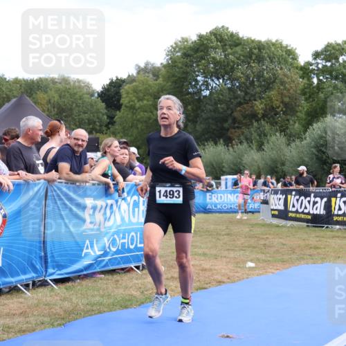 31.08.2025 - Elbe Triathlon Hamburg Strokosch-Dieckow http://msf.ph/oto/8656607 31.08.2025 12:06:30 Ziel 1493, 1593 meine-sportfotos.de