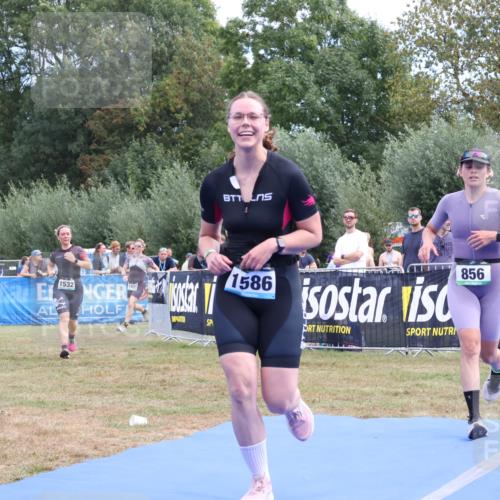 31.08.2025 - Elbe Triathlon Hamburg Strokosch-Dieckow http://msf.ph/oto/8656619 31.08.2025 12:06:52 Ziel 856, 952, 1420, 1532, 1586 meine-sportfotos.de