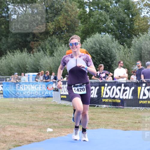 31.08.2025 - Elbe Triathlon Hamburg Strokosch-Dieckow http://msf.ph/oto/8656636 31.08.2025 12:06:58 Ziel 856, 952, 1420, 1532, 1586 meine-sportfotos.de