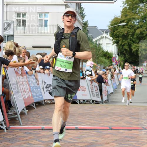 31.08.2025 - 21. Blankeneser Heldenlauf Strokosch-Dieckow http://msf.ph/oto/8656642 31.08.2025 10:57:24 Ziel 3499, 3503 meine-sportfotos.de