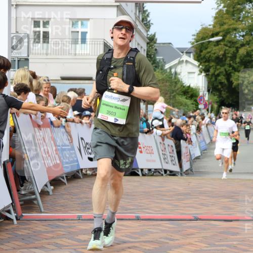 31.08.2025 - 21. Blankeneser Heldenlauf Strokosch-Dieckow http://msf.ph/oto/8656645 31.08.2025 10:57:24 Ziel 3499, 3503 meine-sportfotos.de