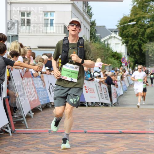 31.08.2025 - 21. Blankeneser Heldenlauf Strokosch-Dieckow http://msf.ph/oto/8656650 31.08.2025 10:57:24 Ziel 3499, 3503 meine-sportfotos.de