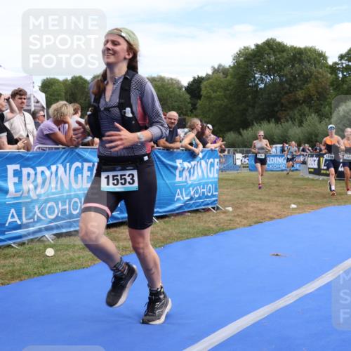 31.08.2025 - Elbe Triathlon Hamburg Strokosch-Dieckow http://msf.ph/oto/8656657 31.08.2025 12:07:14 Ziel 1362, 1521, 1546, 1549, 1553, 1595 meine-sportfotos.de