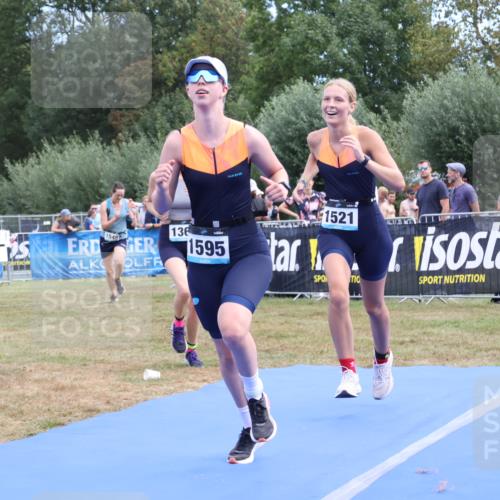 31.08.2025 - Elbe Triathlon Hamburg Strokosch-Dieckow http://msf.ph/oto/8656660 31.08.2025 12:07:16 Ziel 1362, 1521, 1546, 1549, 1553, 1595 meine-sportfotos.de