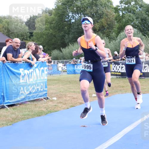 31.08.2025 - Elbe Triathlon Hamburg Strokosch-Dieckow http://msf.ph/oto/8656662 31.08.2025 12:07:17 Ziel 1362, 1521, 1549, 1553, 1595 meine-sportfotos.de