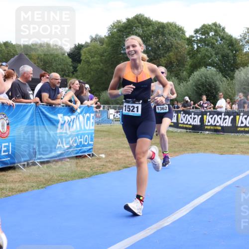31.08.2025 - Elbe Triathlon Hamburg Strokosch-Dieckow http://msf.ph/oto/8656665 31.08.2025 12:07:18 Ziel 1362, 1521, 1549, 1553, 1595 meine-sportfotos.de
