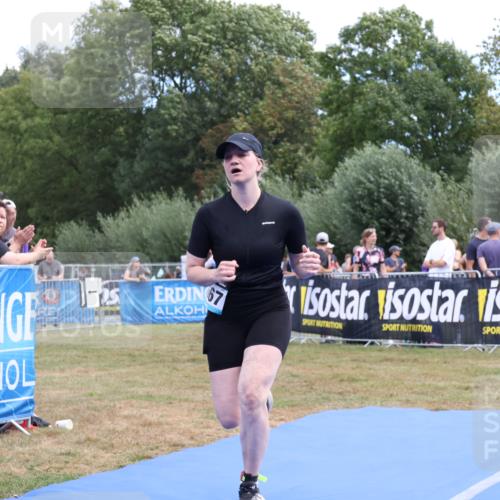 31.08.2025 - Elbe Triathlon Hamburg Strokosch-Dieckow http://msf.ph/oto/8656687 31.08.2025 12:07:55 Ziel 1341, 1457, 1552, 1567 meine-sportfotos.de