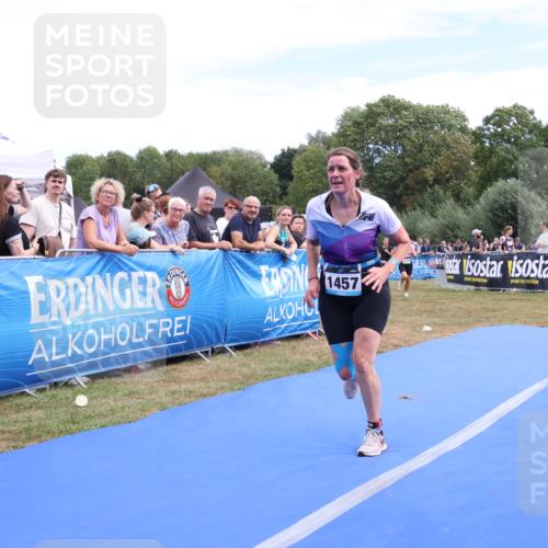 31.08.2025 - Elbe Triathlon Hamburg Strokosch-Dieckow http://msf.ph/oto/8656704 31.08.2025 12:08:02 Ziel 1356, 1457, 1523, 1552 meine-sportfotos.de