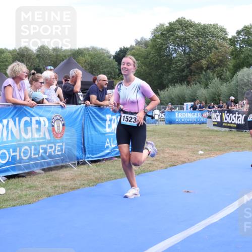 31.08.2025 - Elbe Triathlon Hamburg Strokosch-Dieckow http://msf.ph/oto/8656713 31.08.2025 12:08:07 Ziel 1356, 1457, 1523 meine-sportfotos.de