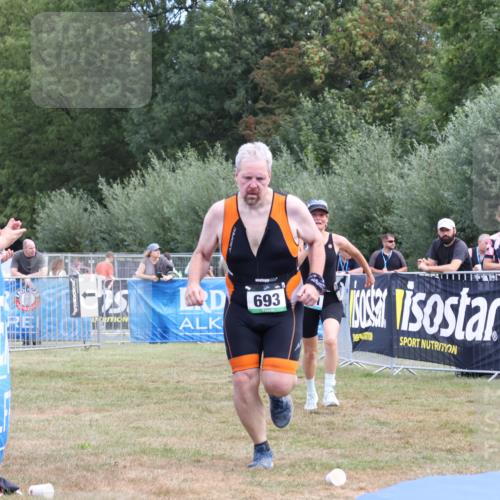 31.08.2025 - Elbe Triathlon Hamburg Strokosch-Dieckow http://msf.ph/oto/8656738 31.08.2025 12:08:33 Ziel 693, 1345, 1391 meine-sportfotos.de