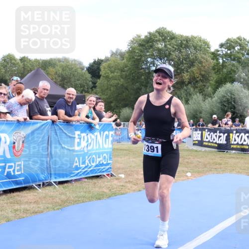 31.08.2025 - Elbe Triathlon Hamburg Strokosch-Dieckow http://msf.ph/oto/8656748 31.08.2025 12:08:37 Ziel 693, 1391 meine-sportfotos.de
