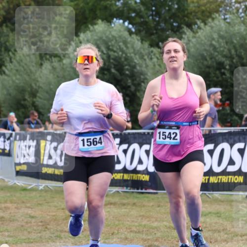 31.08.2025 - Elbe Triathlon Hamburg Strokosch-Dieckow http://msf.ph/oto/8656761 31.08.2025 12:09:04 Ziel 1477, 1542, 1564 meine-sportfotos.de
