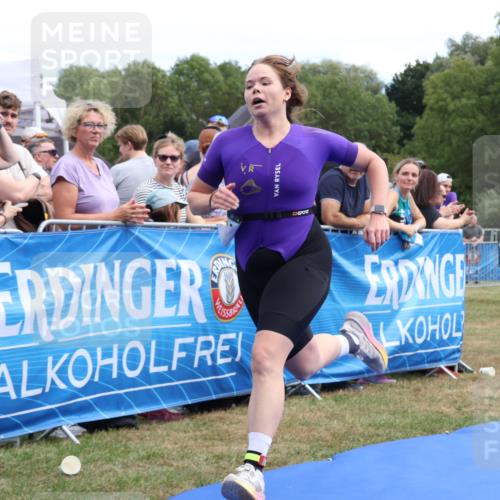 31.08.2025 - Elbe Triathlon Hamburg Strokosch-Dieckow http://msf.ph/oto/8656768 31.08.2025 12:09:08 Ziel 1477, 1542, 1564 meine-sportfotos.de