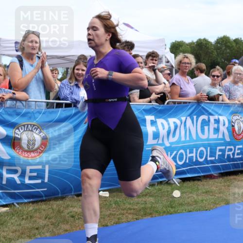 31.08.2025 - Elbe Triathlon Hamburg Strokosch-Dieckow http://msf.ph/oto/8656769 31.08.2025 12:09:08 Ziel 1477, 1542, 1564 meine-sportfotos.de
