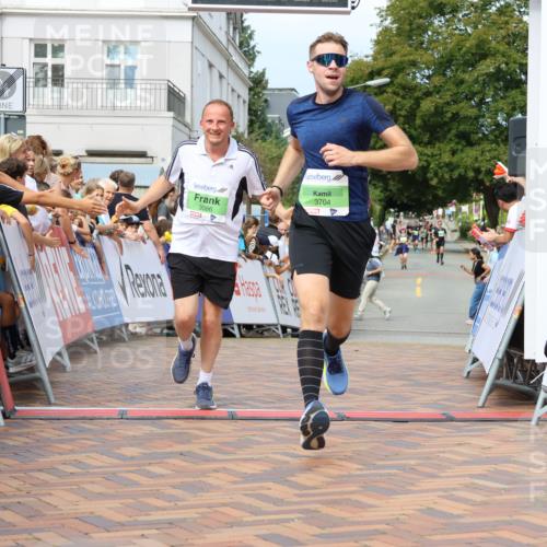 31.08.2025 - 21. Blankeneser Heldenlauf Strokosch-Dieckow http://msf.ph/oto/8656784 31.08.2025 10:56:42 Ziel 3399, 3704, 3394, 3086 meine-sportfotos.de