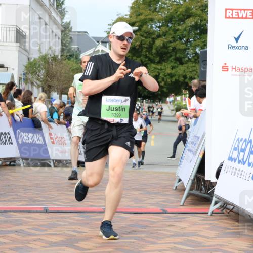 31.08.2025 - 21. Blankeneser Heldenlauf Strokosch-Dieckow http://msf.ph/oto/8656816 31.08.2025 10:56:37 Ziel 3378, 3399, 3704, 3394 meine-sportfotos.de