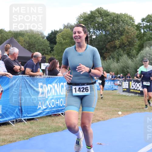 31.08.2025 - Elbe Triathlon Hamburg Strokosch-Dieckow http://msf.ph/oto/8656817 31.08.2025 12:10:20 Ziel 1309, 1385, 1426, 1581 meine-sportfotos.de
