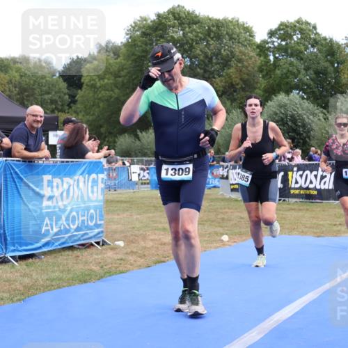 31.08.2025 - Elbe Triathlon Hamburg Strokosch-Dieckow http://msf.ph/oto/8656822 31.08.2025 12:10:24 Ziel 1309, 1385, 1426, 1531, 1581 meine-sportfotos.de