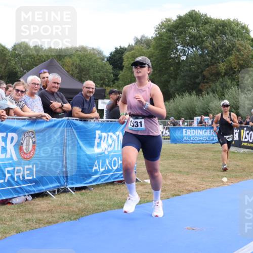 31.08.2025 - Elbe Triathlon Hamburg Strokosch-Dieckow http://msf.ph/oto/8656834 31.08.2025 12:10:31 Ziel 1490, 1531, 1581 meine-sportfotos.de