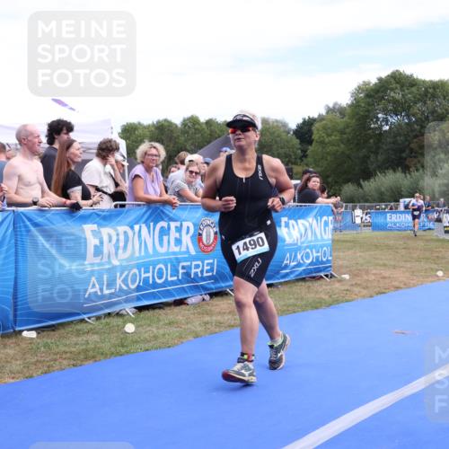 31.08.2025 - Elbe Triathlon Hamburg Strokosch-Dieckow http://msf.ph/oto/8656846 31.08.2025 12:10:35 Ziel 1490, 1531 meine-sportfotos.de