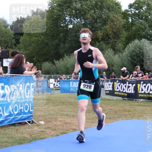 31.08.2025 - Elbe Triathlon Hamburg Strokosch-Dieckow http://msf.ph/oto/8656865 31.08.2025 12:10:50 Ziel 928, 1458 meine-sportfotos.de