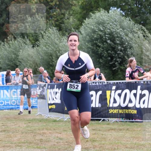 31.08.2025 - Elbe Triathlon Hamburg Strokosch-Dieckow http://msf.ph/oto/8656884 31.08.2025 12:11:33 Ziel 852, 1524 meine-sportfotos.de