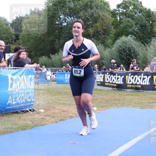 31.08.2025 - Elbe Triathlon Hamburg Strokosch-Dieckow http://msf.ph/oto/8656891 31.08.2025 12:11:36 Ziel 852, 1452 meine-sportfotos.de
