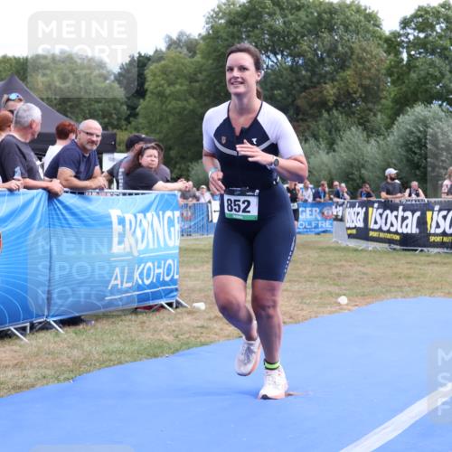 31.08.2025 - Elbe Triathlon Hamburg Strokosch-Dieckow http://msf.ph/oto/8656894 31.08.2025 12:11:36 Ziel 852, 1452 meine-sportfotos.de