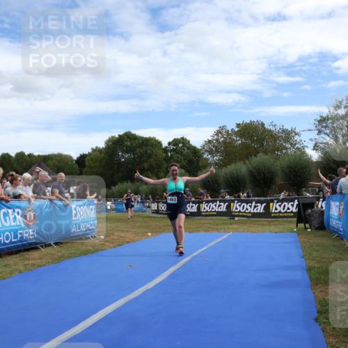31.08.2025 - Elbe Triathlon Hamburg Strokosch-Dieckow http://msf.ph/oto/8656916 31.08.2025 12:11:56 Ziel 1423, 1453, 1577 meine-sportfotos.de
