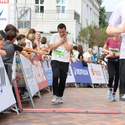 31.08.2025 - 21. Blankeneser Heldenlauf Strokosch-Dieckow http://msf.ph/oto/8656935 31.08.2025 10:56:18 Ziel 3609, 3083, 3121 meine-sportfotos.de