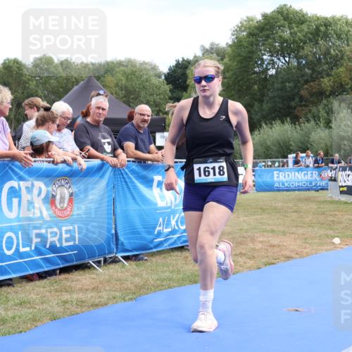 31.08.2025 - Elbe Triathlon Hamburg Strokosch-Dieckow http://msf.ph/oto/8656960 31.08.2025 12:12:21 Ziel 1618 meine-sportfotos.de