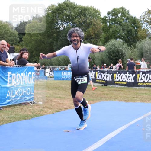 31.08.2025 - Elbe Triathlon Hamburg Strokosch-Dieckow http://msf.ph/oto/8656970 31.08.2025 12:12:40 Ziel 593, 1459 meine-sportfotos.de