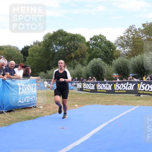 31.08.2025 - Elbe Triathlon Hamburg Strokosch-Dieckow http://msf.ph/oto/8657015 31.08.2025 12:13:28 Ziel 1040, 1358 meine-sportfotos.de