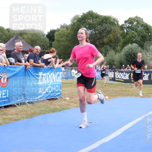 31.08.2025 - Elbe Triathlon Hamburg Strokosch-Dieckow http://msf.ph/oto/8657038 31.08.2025 12:13:46 Ziel 817, 1548, 1613 meine-sportfotos.de