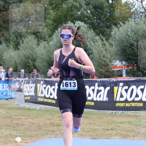 31.08.2025 - Elbe Triathlon Hamburg Strokosch-Dieckow http://msf.ph/oto/8657054 31.08.2025 12:13:50 Ziel 817, 1548, 1613 meine-sportfotos.de