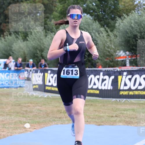 31.08.2025 - Elbe Triathlon Hamburg Strokosch-Dieckow http://msf.ph/oto/8657055 31.08.2025 12:13:50 Ziel 817, 1548, 1613 meine-sportfotos.de