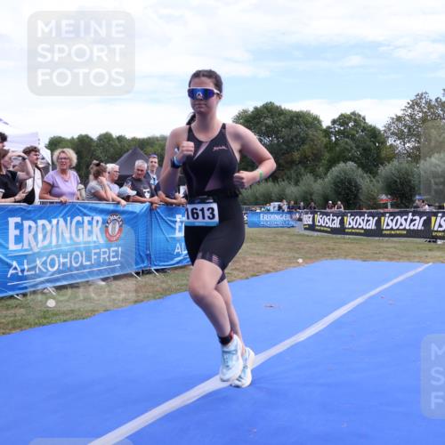 31.08.2025 - Elbe Triathlon Hamburg Strokosch-Dieckow http://msf.ph/oto/8657063 31.08.2025 12:13:52 Ziel 1548, 1613 meine-sportfotos.de