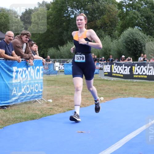 31.08.2025 - Elbe Triathlon Hamburg Strokosch-Dieckow http://msf.ph/oto/8657070 31.08.2025 12:14:20 Ziel 1351, 1369, 1579 meine-sportfotos.de