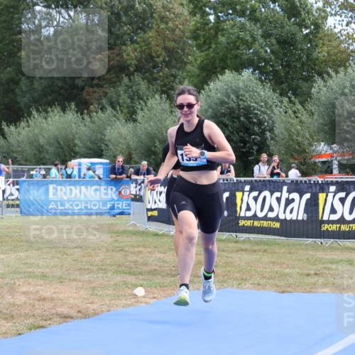 31.08.2025 - Elbe Triathlon Hamburg Strokosch-Dieckow http://msf.ph/oto/8657079 31.08.2025 12:14:25 Ziel 1351, 1369, 1394, 1579 meine-sportfotos.de