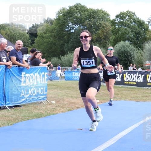 31.08.2025 - Elbe Triathlon Hamburg Strokosch-Dieckow http://msf.ph/oto/8657086 31.08.2025 12:14:26 Ziel 1351, 1369, 1394, 1579 meine-sportfotos.de